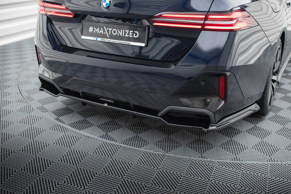 Street+ Mittlerer Diffusor RACE passend für V.1 BMW 5er / i5 M-Paket Limousine / Touring G60 / G61 schwarz Hochglanz – Ansicht 3