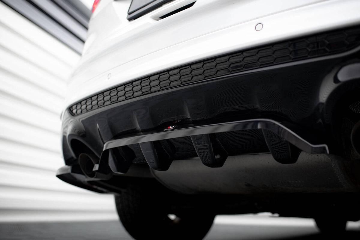 Street+ Mittlerer Diffusor RACE passend für Ford Kuga ST-Line Mk2 Facelift schwarz Hochglanz – Ansicht 5