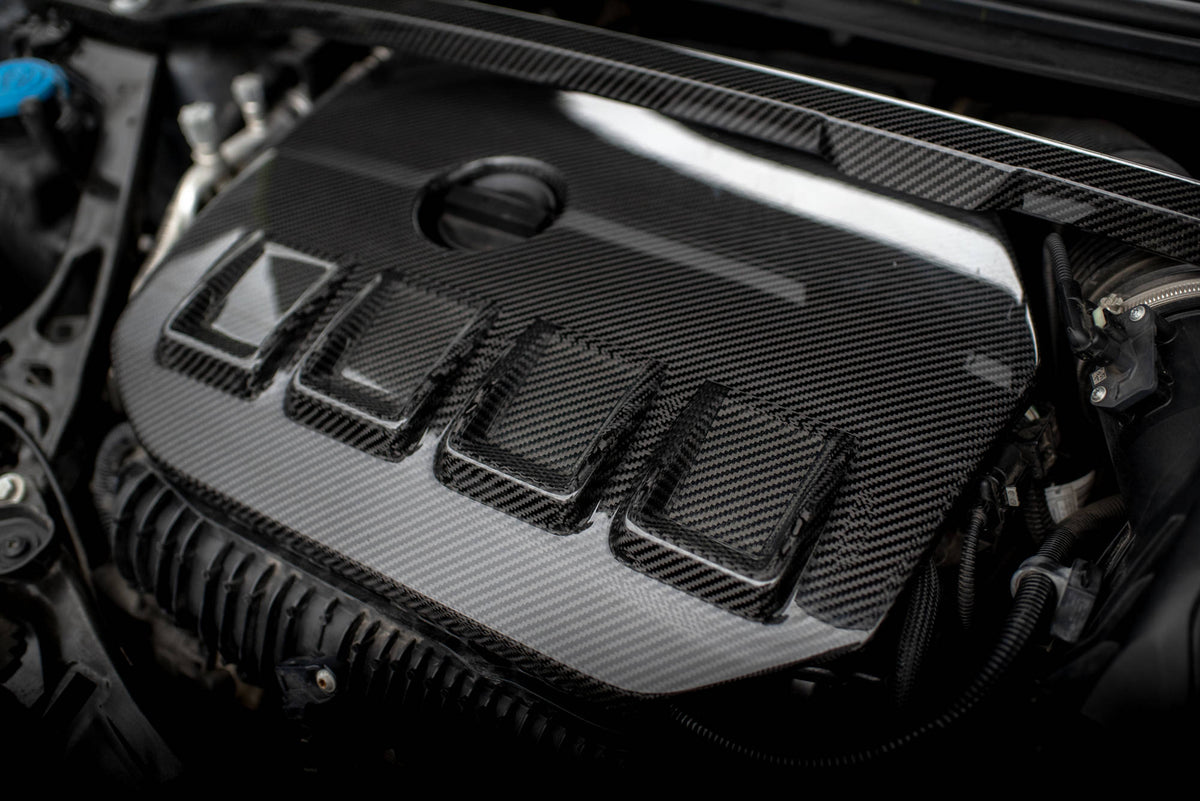 Carbon Fiber Engine Cover BMW M135i F40 / F70 – Ansicht 3