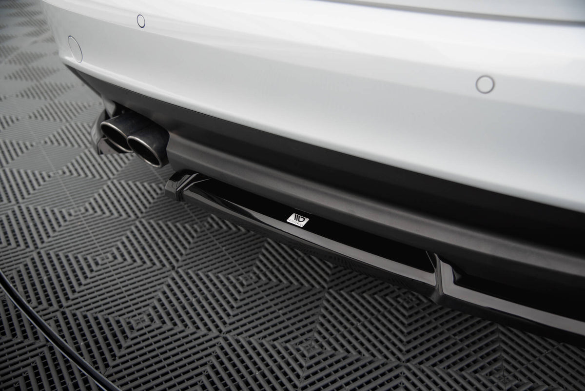 Heck Ansatz Flaps Diffusor passend für Jaguar XE R-Sport X760 schwarz Hochglanz – Ansicht 4