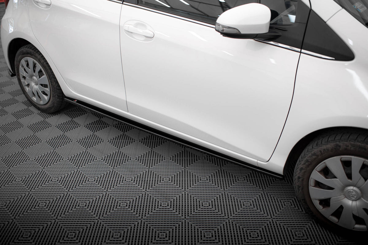 Street+ Seitenschweller Leisten passend für Toyota Yaris Mk3 Facelift schwarz Hochglanz – Ansicht 4