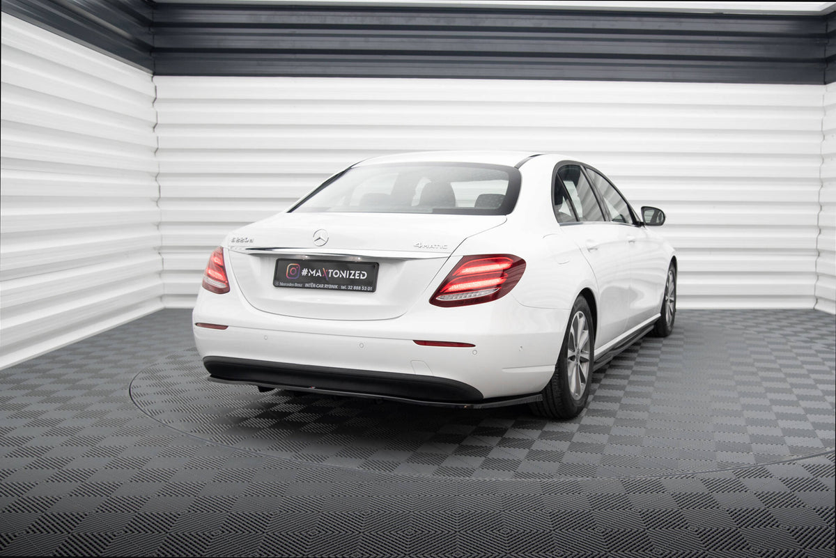 Street+ Mittlerer Diffusor RACE passend für Mercedes-Benz E W213 schwarz Hochglanz – Ansicht 1