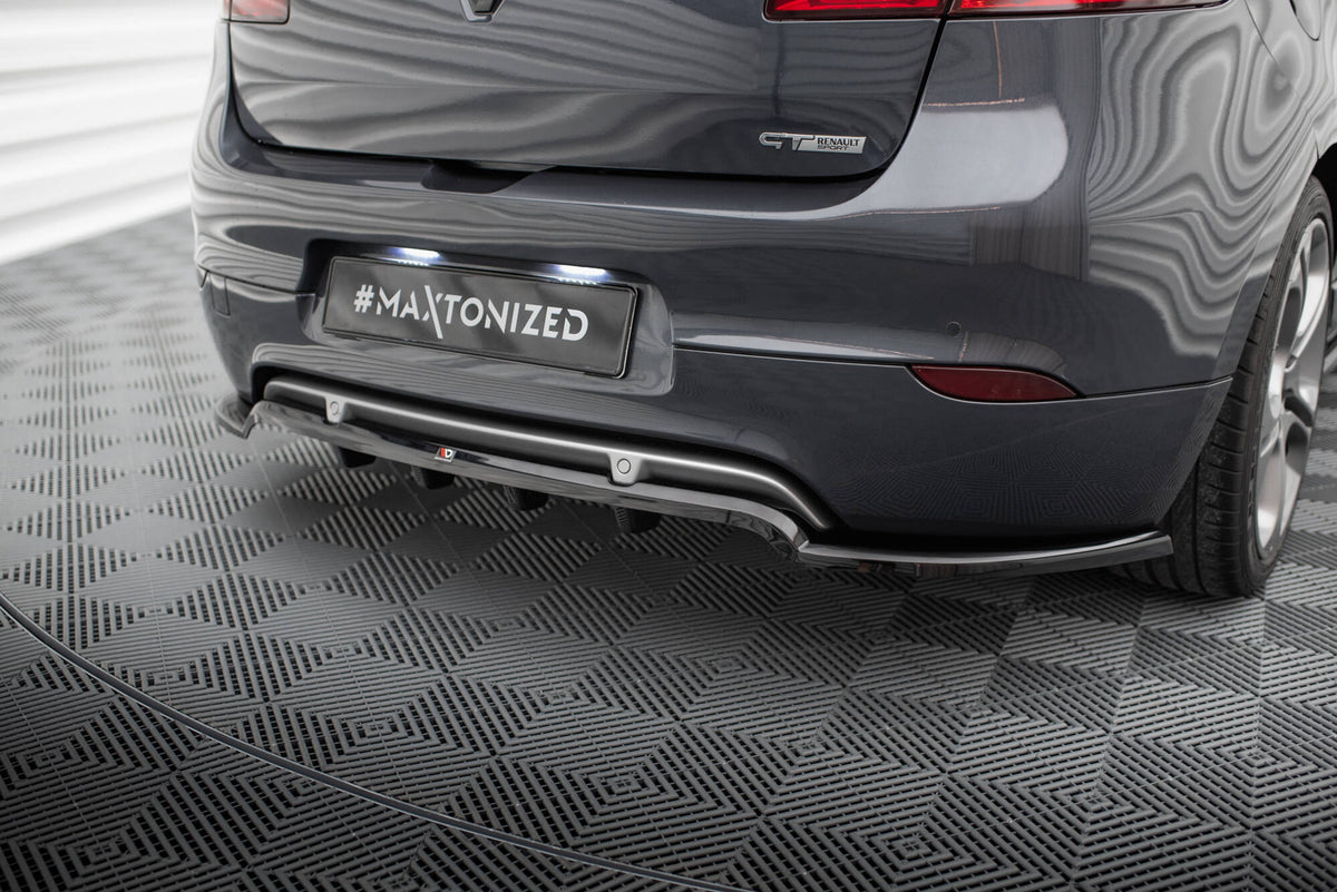 Street+ Mittlerer Diffusor RACE passend für Renault Megane GT MK3 Facelift schwarz Hochglanz – Ansicht 3