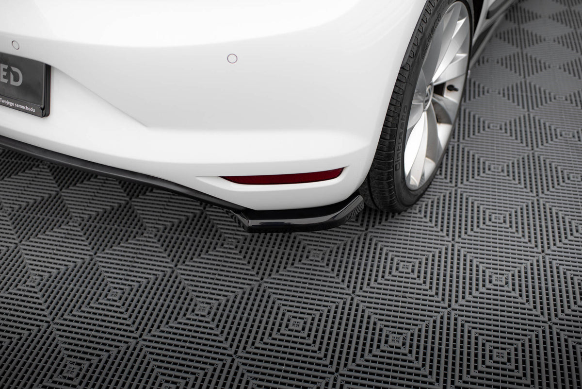 Heck Ansatz Flaps Diffusor V.1 passend für VW Scirocco Mk3 Facelift schwarz Hochglanz – Ansicht 3