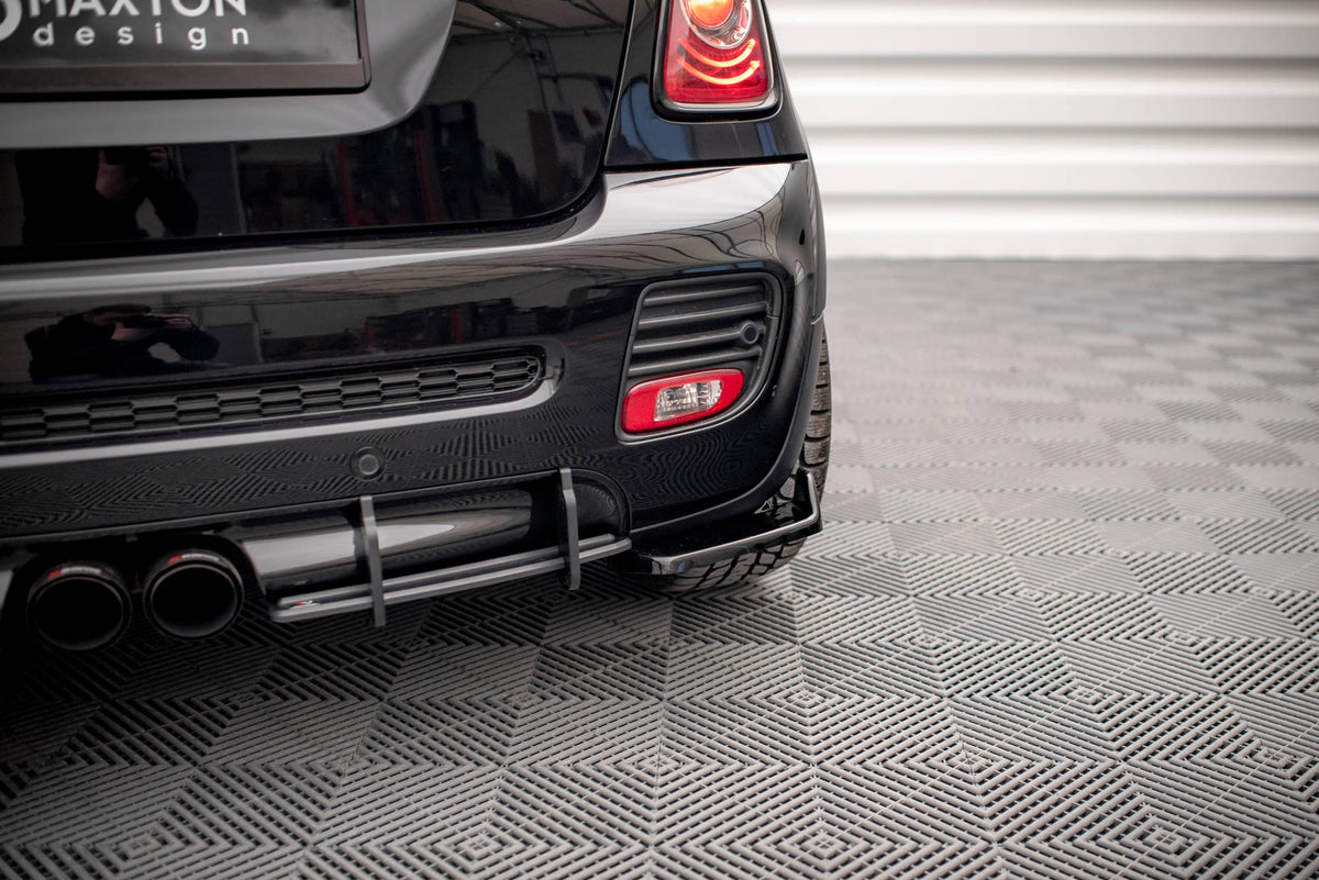 Heck Ansatz Flaps Diffusor V.2 passend für Mini Cooper John Cooper Works R56 schwarz Hochglanz – Ansicht 4