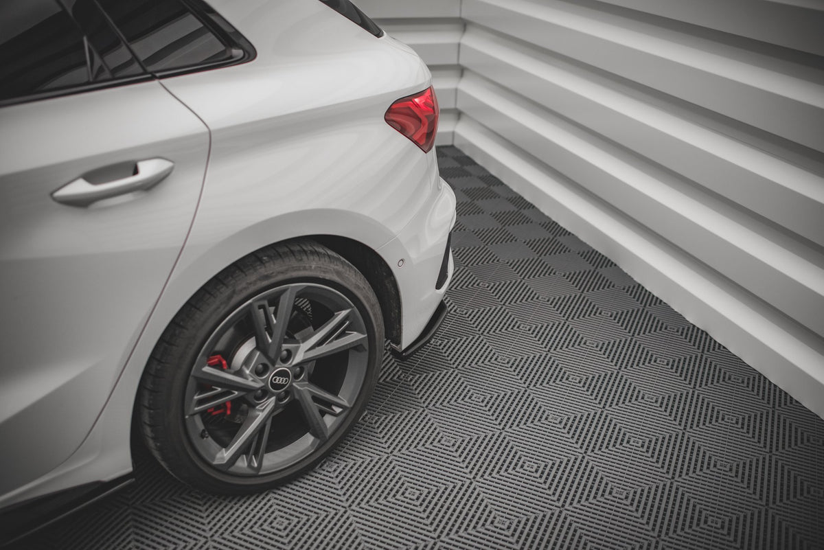 Heck Ansatz Flaps Diffusor V.1 passend für Audi S3 Sportback 8Y schwarz Hochglanz – Ansicht 1