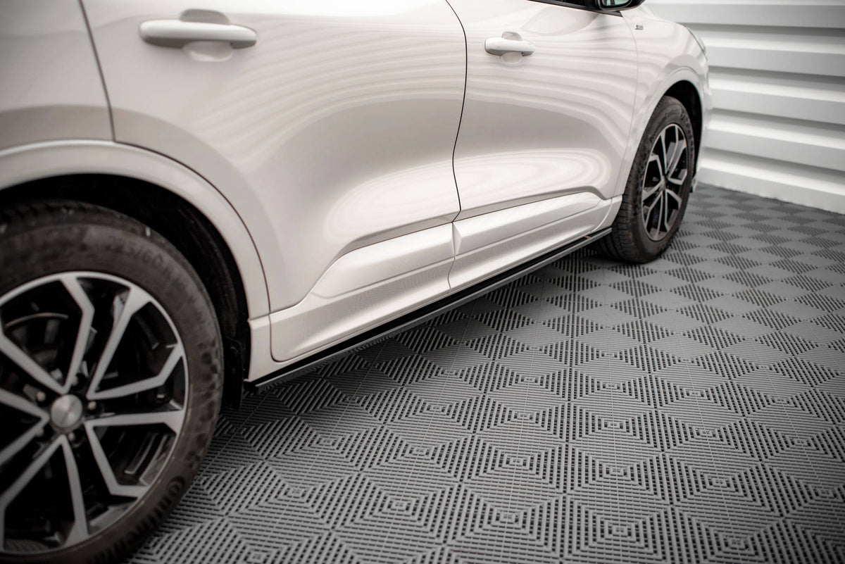 Street+ Seitenschweller Leisten passend für Ford Kuga ST-Line Mk3 schwarz Hochglanz – Ansicht 1