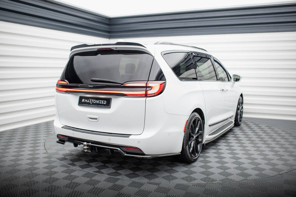 Street+ Mittlerer Diffusor RACE passend für Chrysler Pacifica Mk2 Facelift schwarz Hochglanz – Ansicht 1