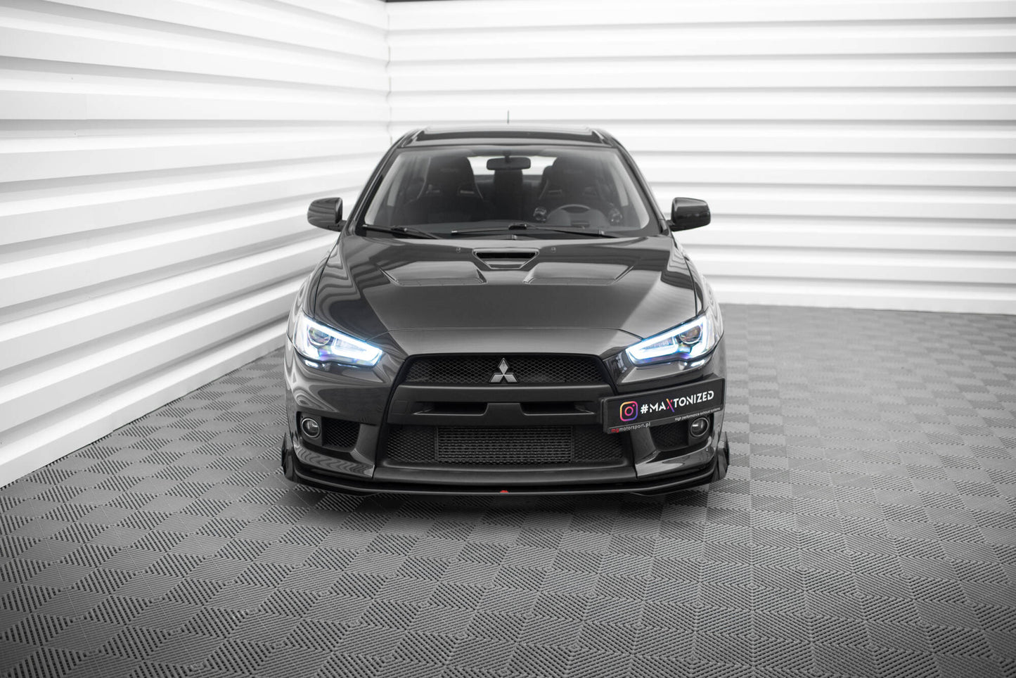 Front Stoßstange Flaps passend für Mitsubishi Lancer EVO X schwarz Hochglanz – Ansicht 1