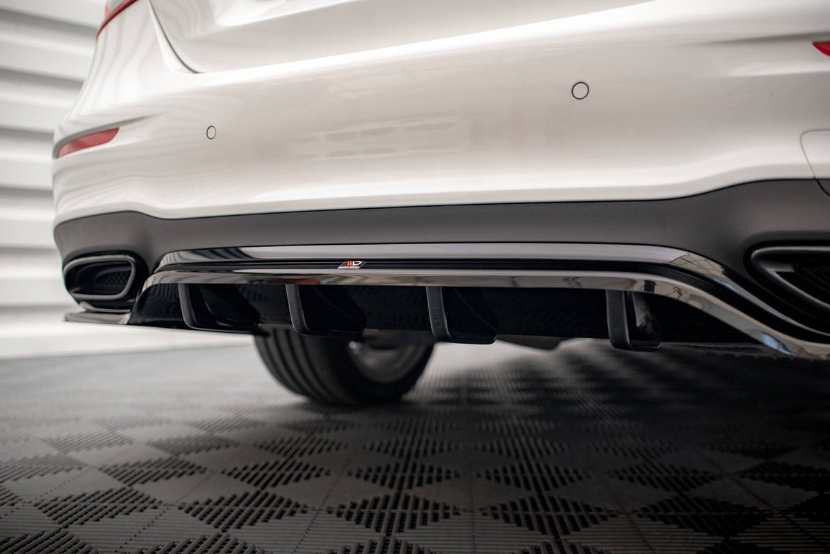 Street+ Mittlerer Diffusor RACE passend für Mercedes-Benz E AMG-Line Limousine W213 Facelift schwarz Hochglanz – Ansicht 3