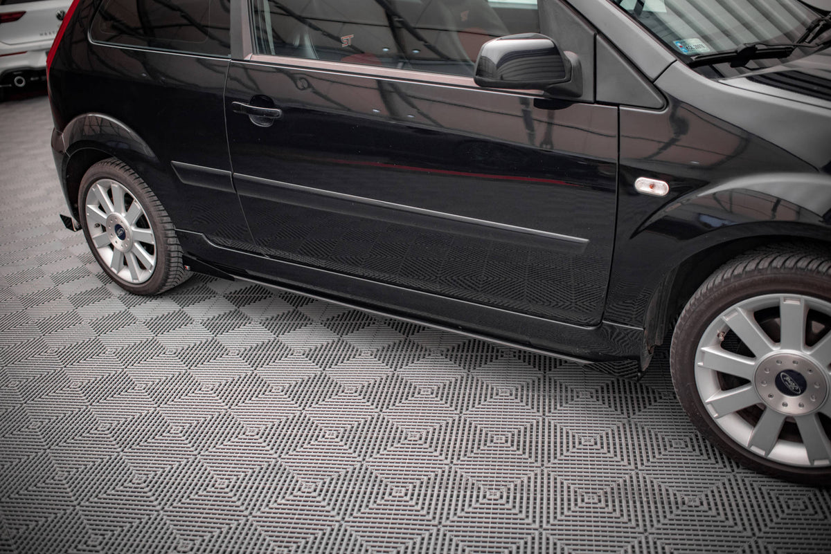 Seitenschweller Flaps passend für Ford Fiesta ST Mk6 schwarz Hochglanz – Ansicht 1