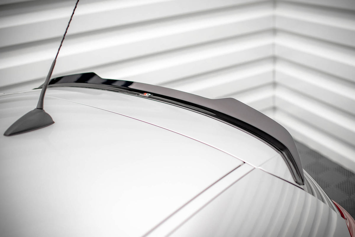 Heckspoiler Lippe V.2 BMW 1er E81 Facelift schwarz Hochglanz – Ansicht 4