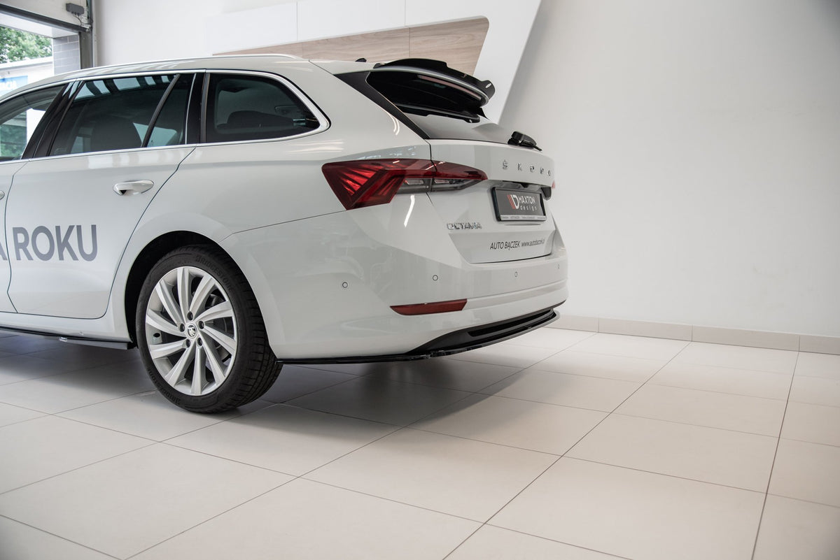 Heckansatz Skoda Octavia Mk4 schwarz Hochglanz – Ansicht 6