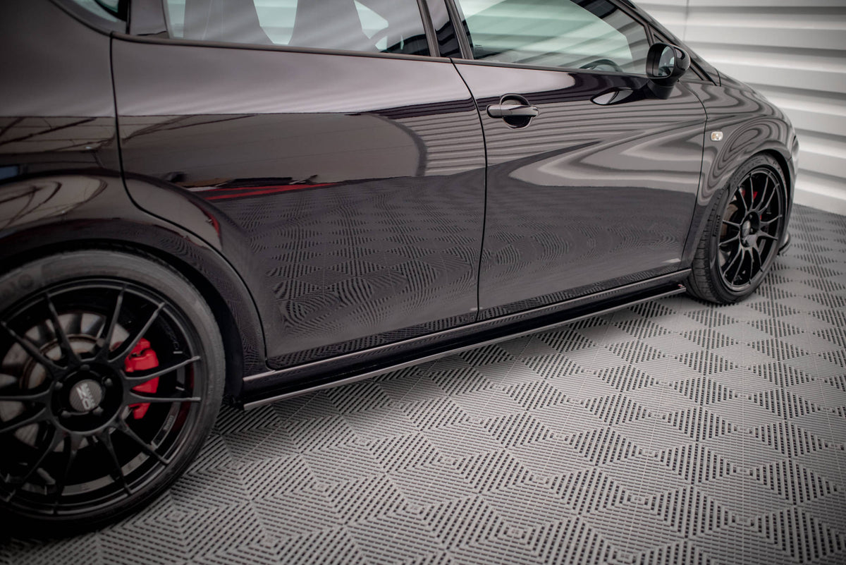 Street+ Seitenschweller Leisten passend für SEAT LEON MK2 CUPRA / FR  schwarz Hochglanz – Ansicht 1