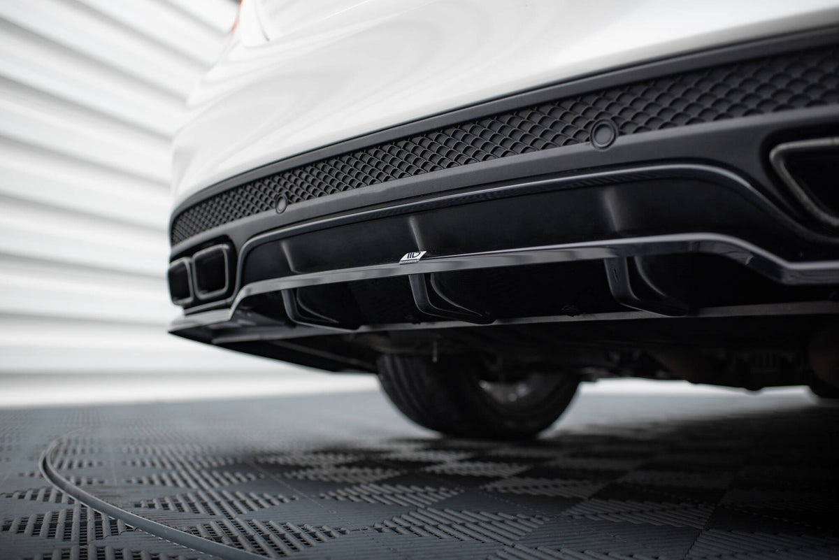 Street+ Mittlerer Diffusor RACE passend für Mercedes-AMG C63 Limousine / Kombi W205 / S205 schwarz Hochglanz – Ansicht 3