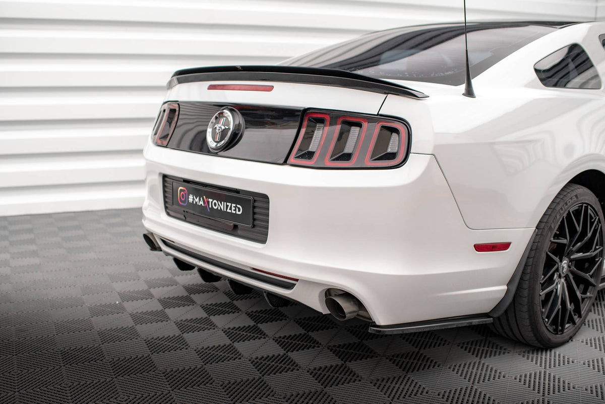 Diffusor Heck Ansatz passend für Ford Mustang Mk5 Facelift schwarz Hochglanz – Ansicht 5