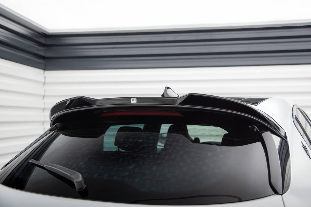 Heckspoiler Lippe 3D Maserati Grecale GT / Modena Mk1 schwarz Hochglanz – Ansicht 3