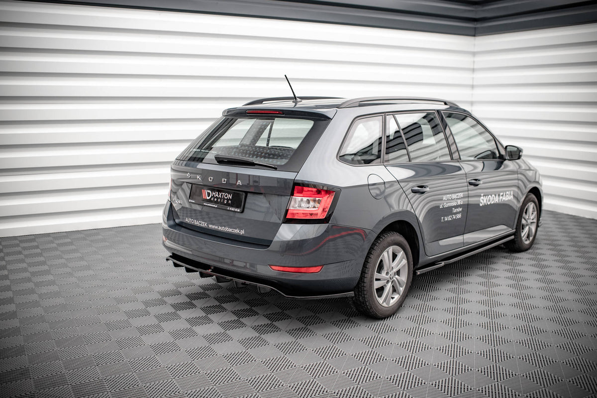 Street+ Mittlerer Diffusor RACE passend für Skoda Fabia Combi Mk3 Facelift schwarz Hochglanz – Ansicht 1
