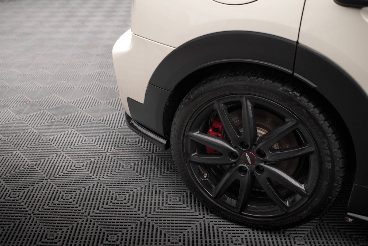 Heck Ansatz Flaps Diffusor V.1 passend für Mini Cooper Clubman John Cooper Works F54 Facelift schwarz Hochglanz – Ansicht 3