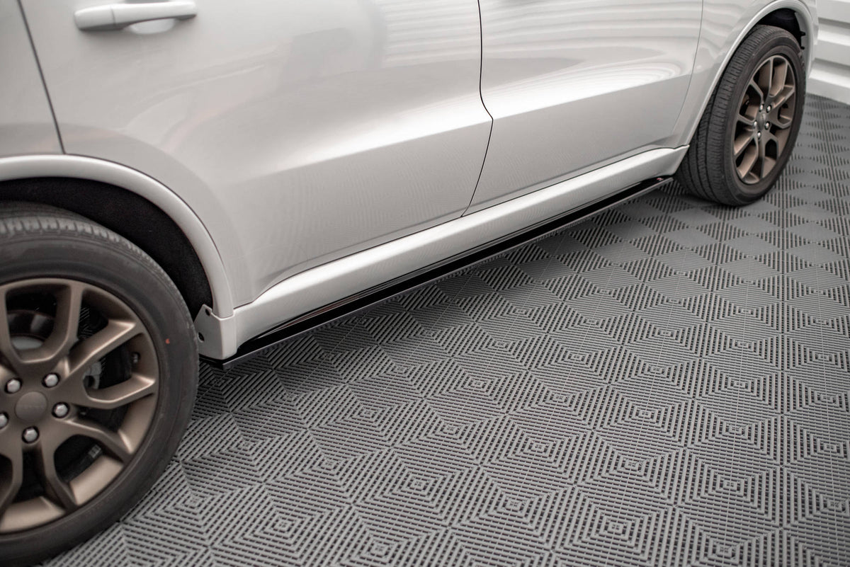 Street+ Seitenschweller Leisten passend für Dodge Durango RT Mk3 schwarz Hochglanz – Ansicht 1
