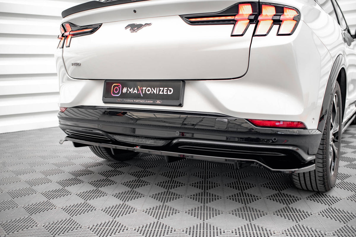Street+ Mittlerer Diffusor RACE passend für Ford Mustang Mach-E Mk1 schwarz Hochglanz – Ansicht 3