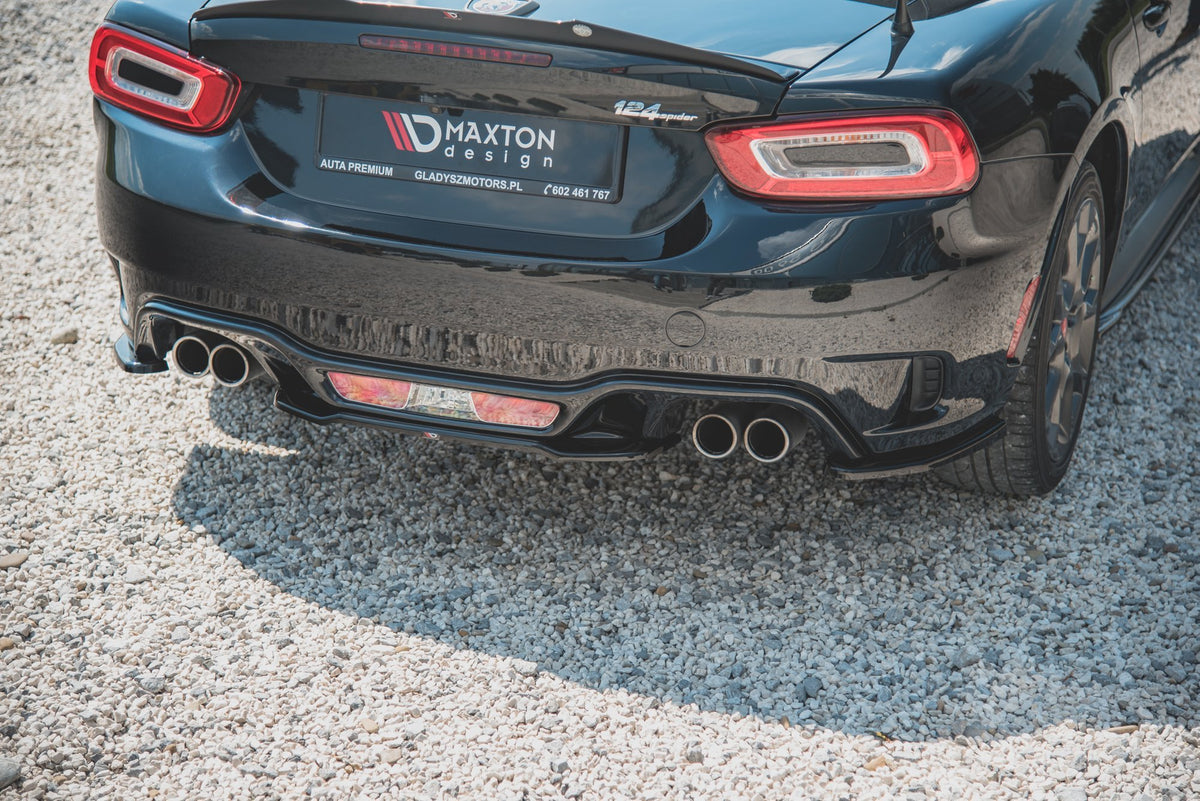 Heckansatz Abarth 124 Spider  schwarz Hochglanz – Ansicht 4