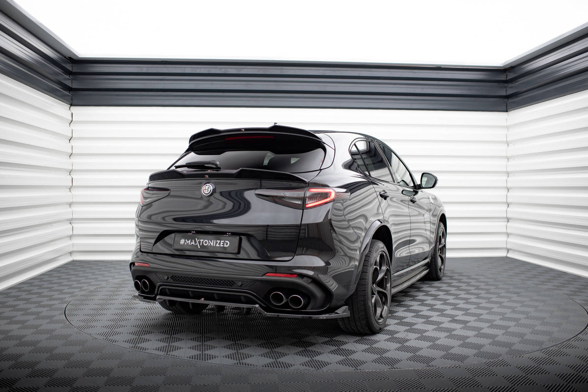 Niedriger Heckspoiler Lippe 3D Alfa Romeo Stelvio Mk1 schwarz Hochglanz – Ansicht 1
