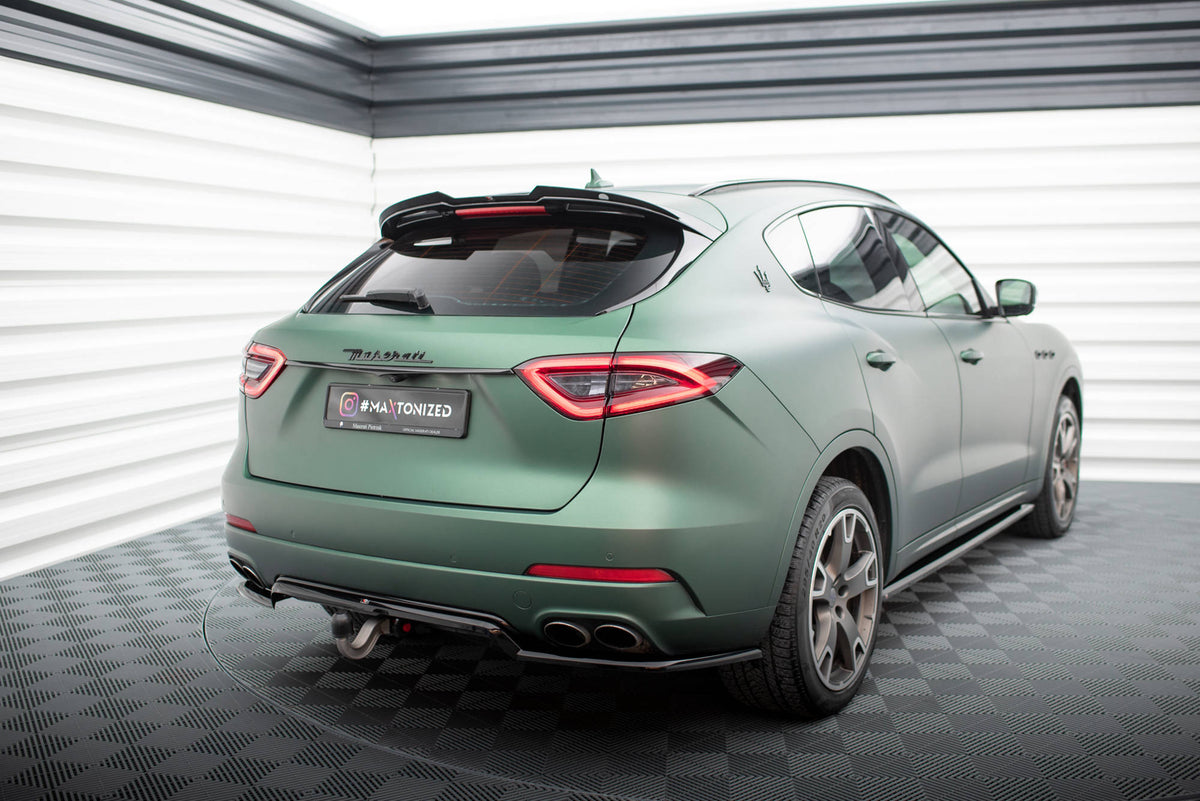 Street+ Mittlerer Diffusor RACE passend für Maserati Levante Mk1 schwarz Hochglanz – Ansicht 1