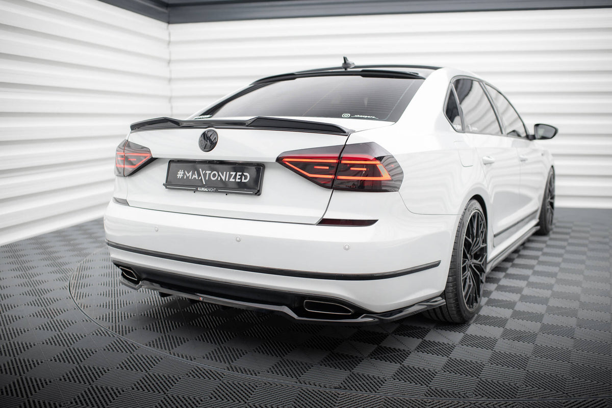 Heckspoiler Lippe 3D VW Passat GT B8 Facelift USA schwarz Hochglanz – Ansicht 1