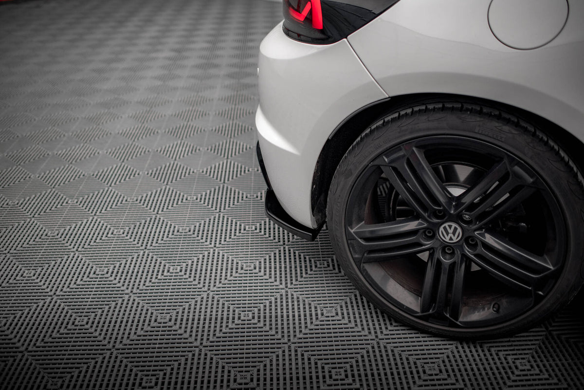 Heck Ansatz Flaps Diffusor V.3 passend für VW Scirocco R Mk3 schwarz Hochglanz – Ansicht 3