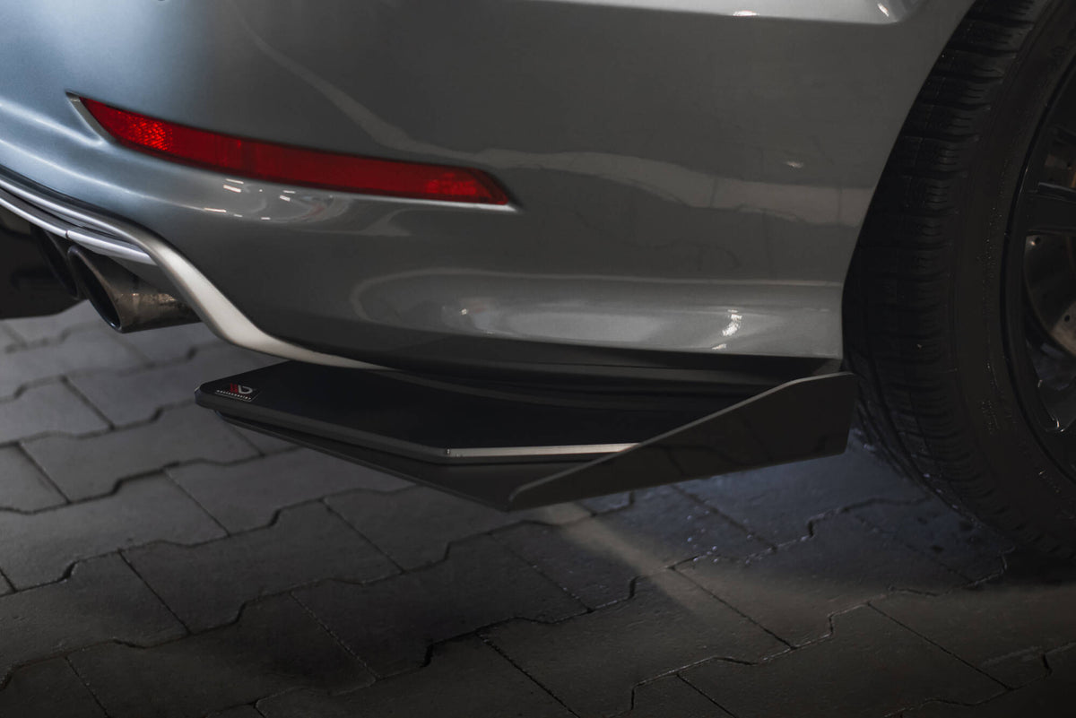 Hintere Seiten Flaps passend für Audi S3 Limousine 8V schwarz Hochglanz – Ansicht 1