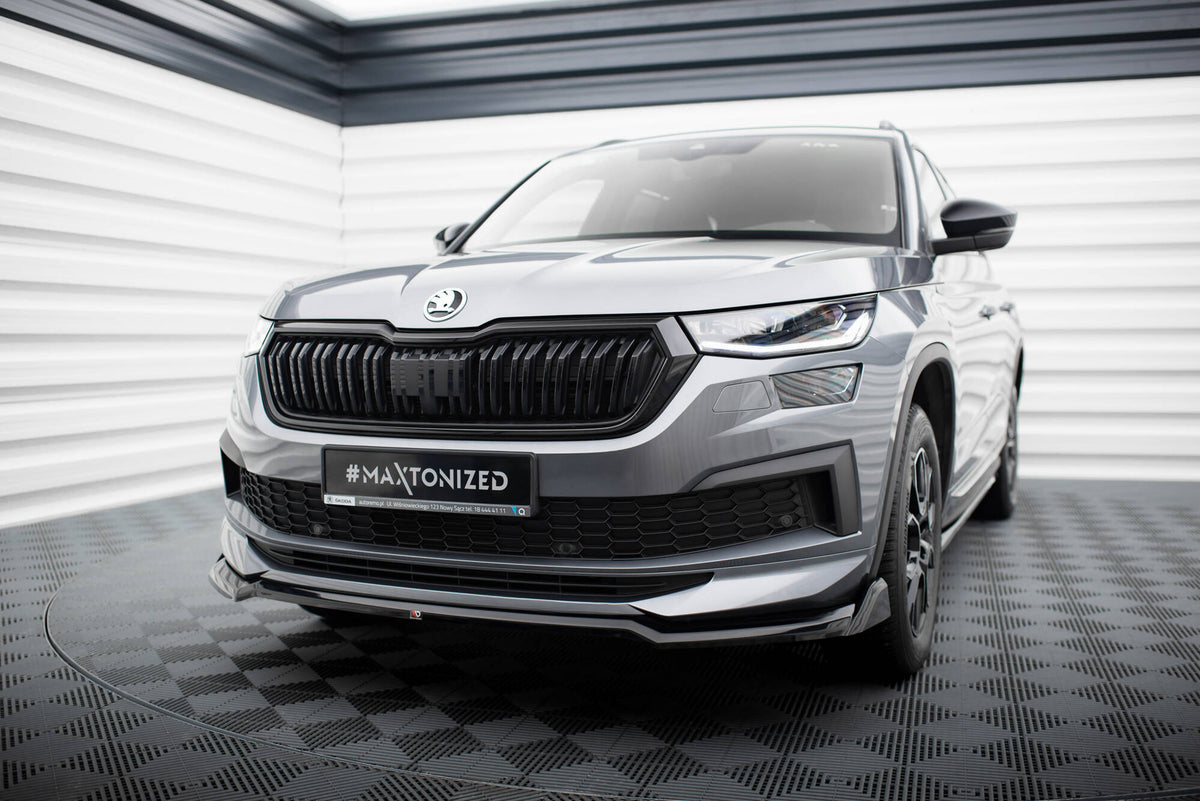 Street+ Spoilerlippe Front Ansatz V.2 passend für Skoda Kodiaq Sportline Mk1 Facelift schwarz Hochglanz – Ansicht 1