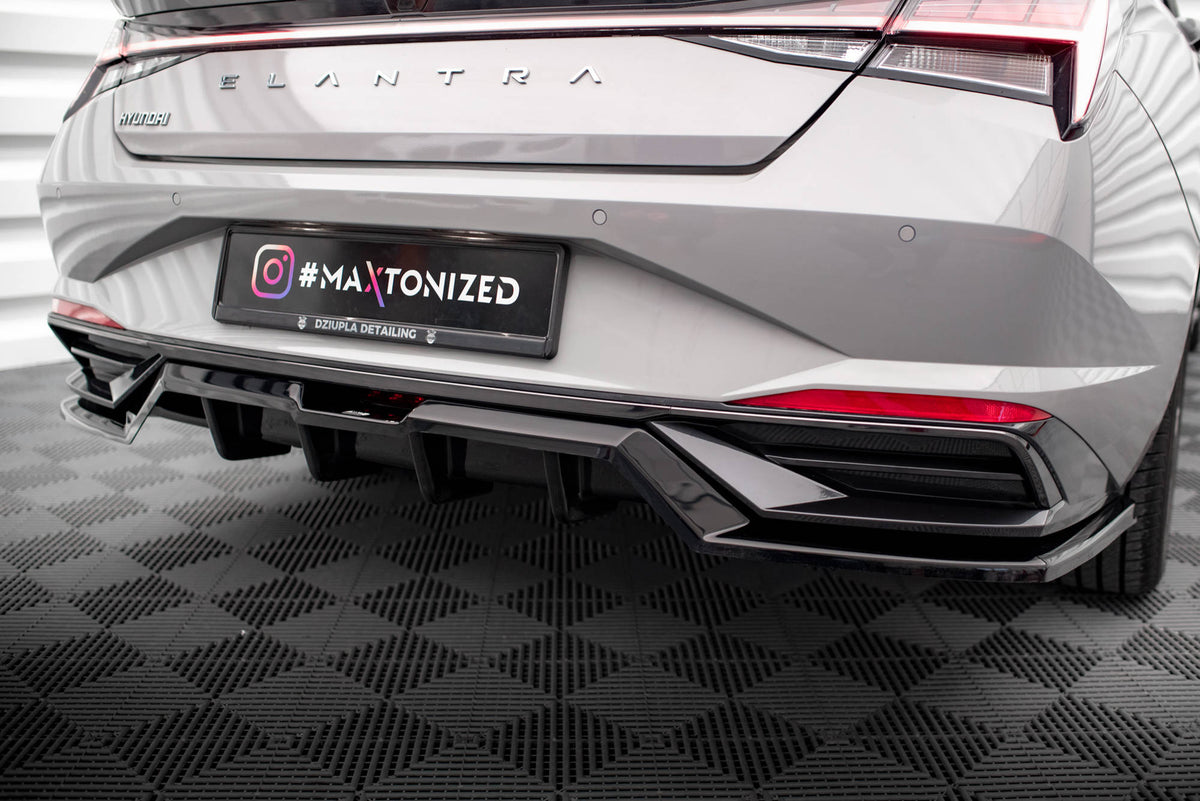 Street+ Mittlerer Diffusor RACE passend für Hyundai Elantra Mk7 schwarz Hochglanz – Ansicht 3