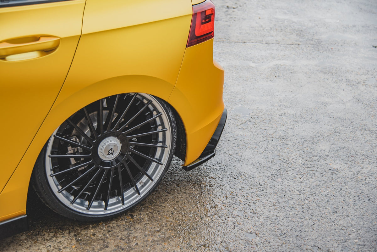 Heck Ansatz Flaps Diffusor passend für VW Golf Hatchback Mk8 Facelift schwarz Hochglanz – Ansicht 6