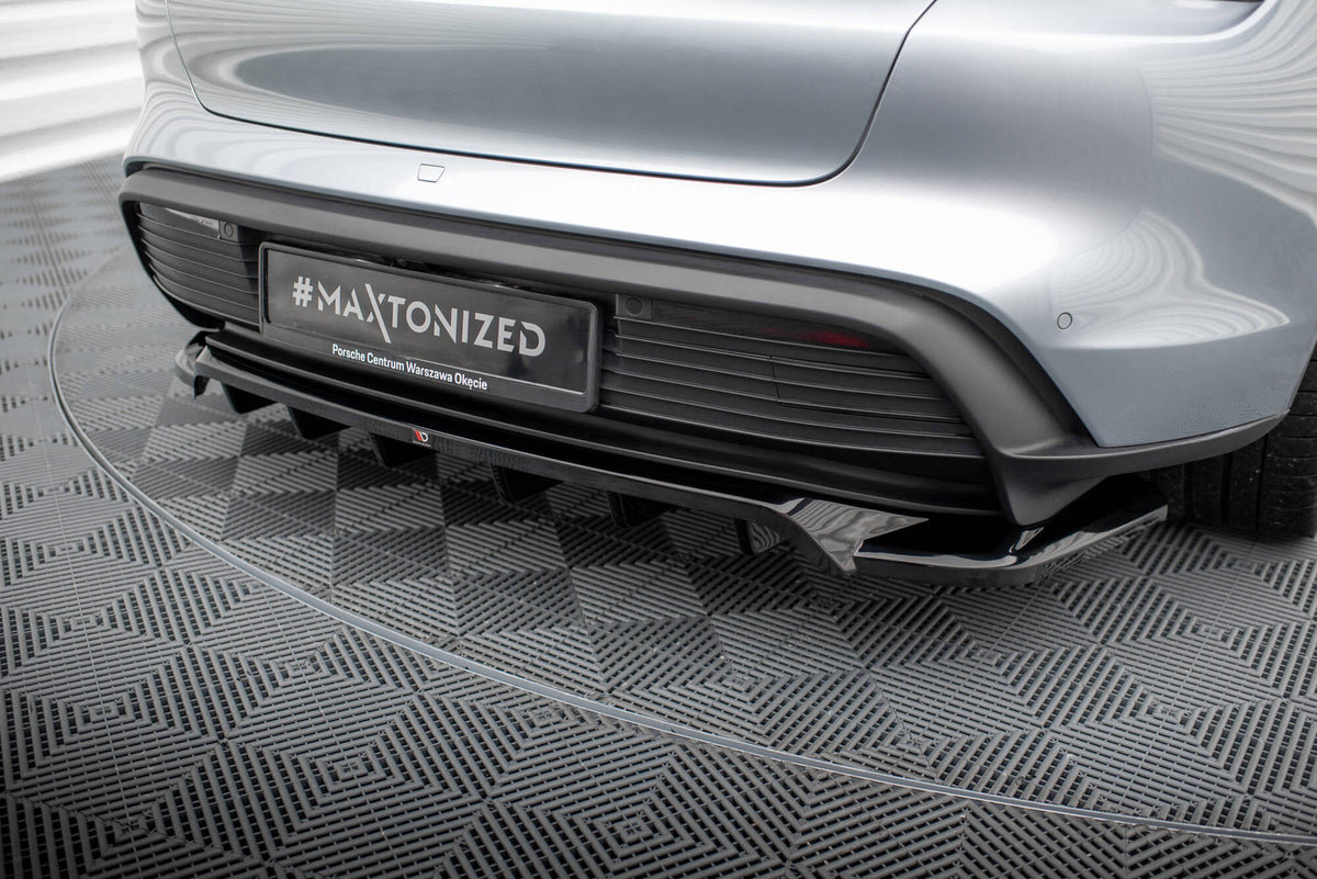 Street+ Mittlerer Diffusor RACE passend für Porsche Taycan / Taycan 4 / Taycan 4S / Taycan GTS Mk1 schwarz Hochglanz – Ansicht 3