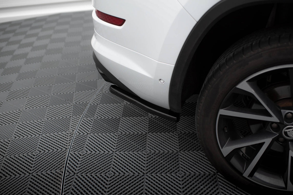 Heck Ansatz Flaps Diffusor passend für Skoda Kodiaq RS Mk1 / Mk1 Facelift schwarz Hochglanz – Ansicht 4