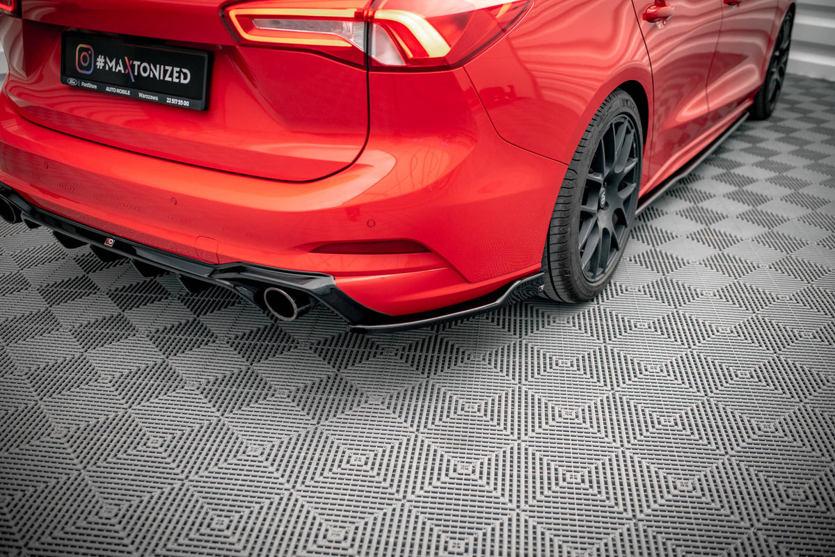 Heck Ansatz Flaps Diffusor V.8 passend für Ford Focus Kombi ST Mk4 schwarz Hochglanz – Ansicht 3