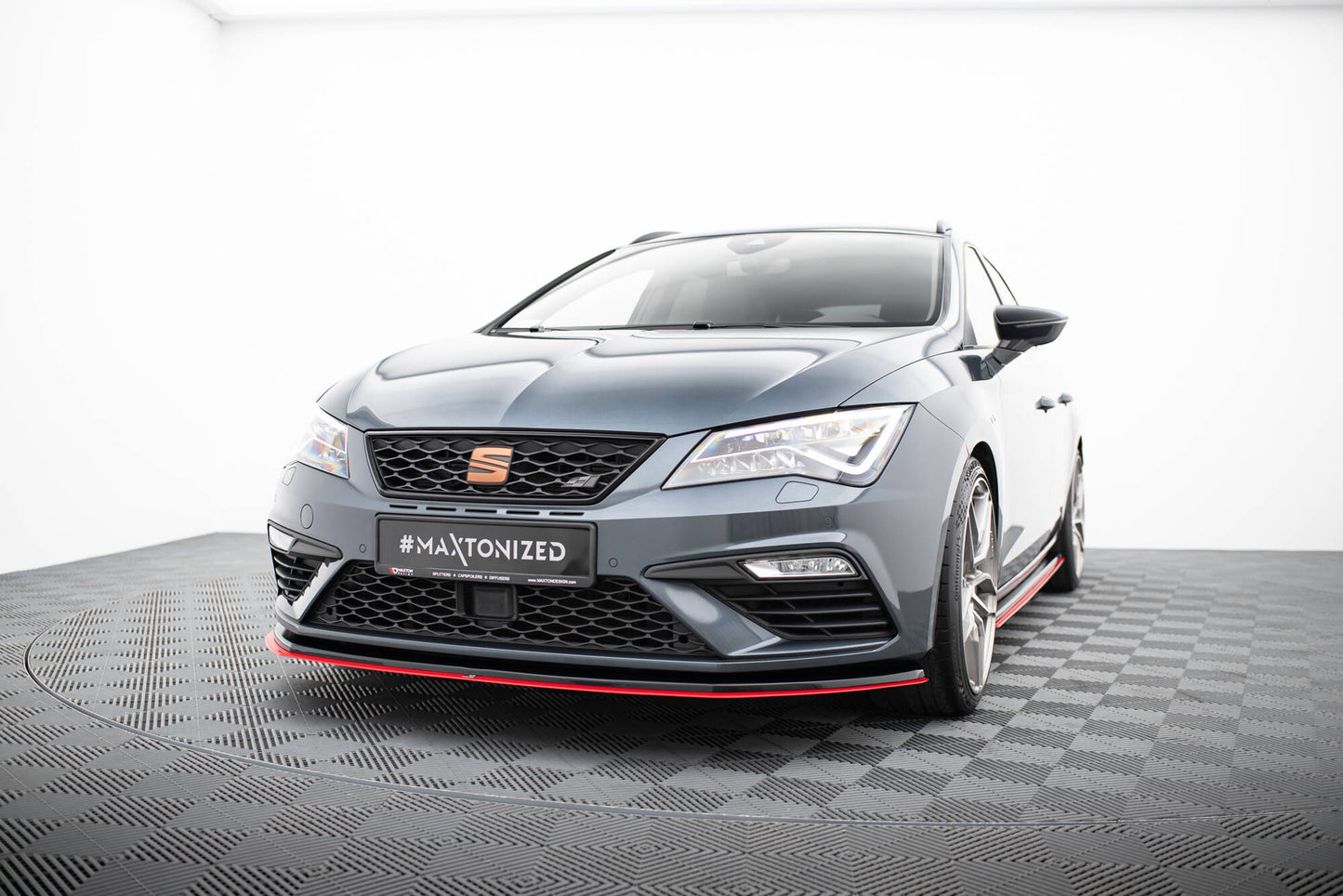 Street+ Spoilerlippe Front Ansatz V.3 passend für Seat Leon Cupra / FR Mk3 FL – Ansicht 3