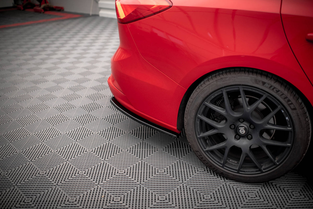 Heck Ansatz Flaps Diffusor V.5 passend für Ford Focus Kombi ST Mk4 schwarz Hochglanz – Ansicht 4