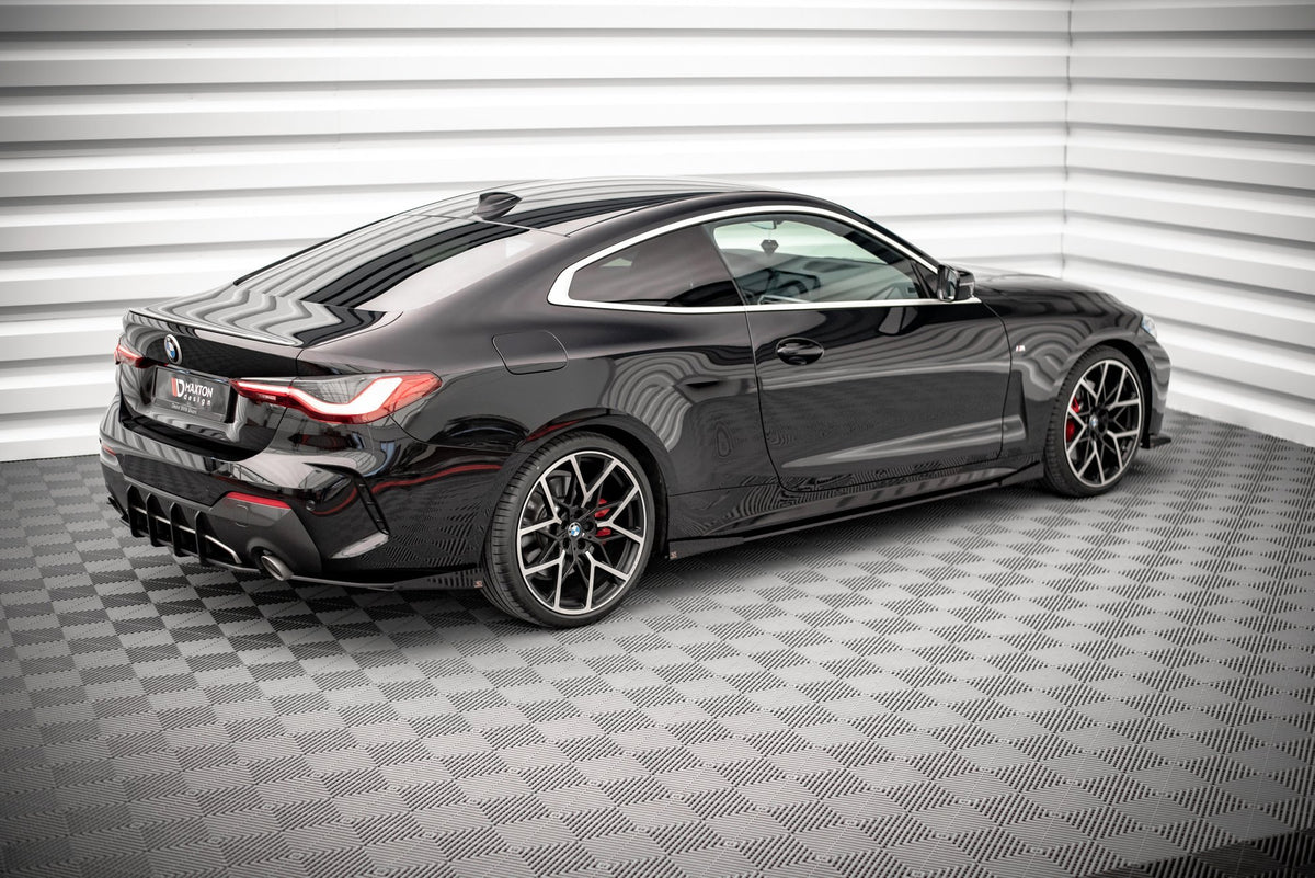 Street Pro Street+ Seitenschweller Leisten + Flaps passend für BMW 4er M-Paket / M440i G22 / G23 / G22 Facelift / G23 Facelift schwarz Hochglanz – Ansicht 3