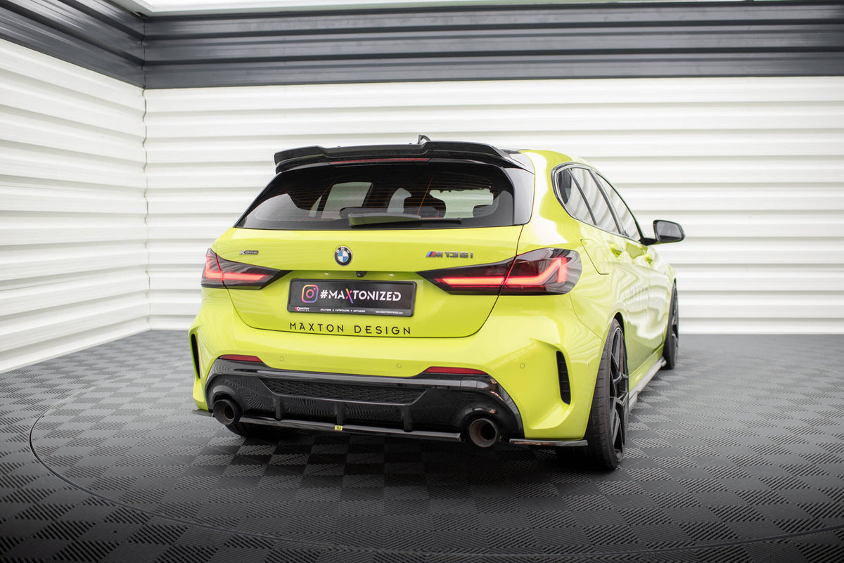 Heck Ansatz Flaps Diffusor V.7 passend für BMW 1er M-Paket / M135i F40 schwarz Hochglanz – Ansicht 1