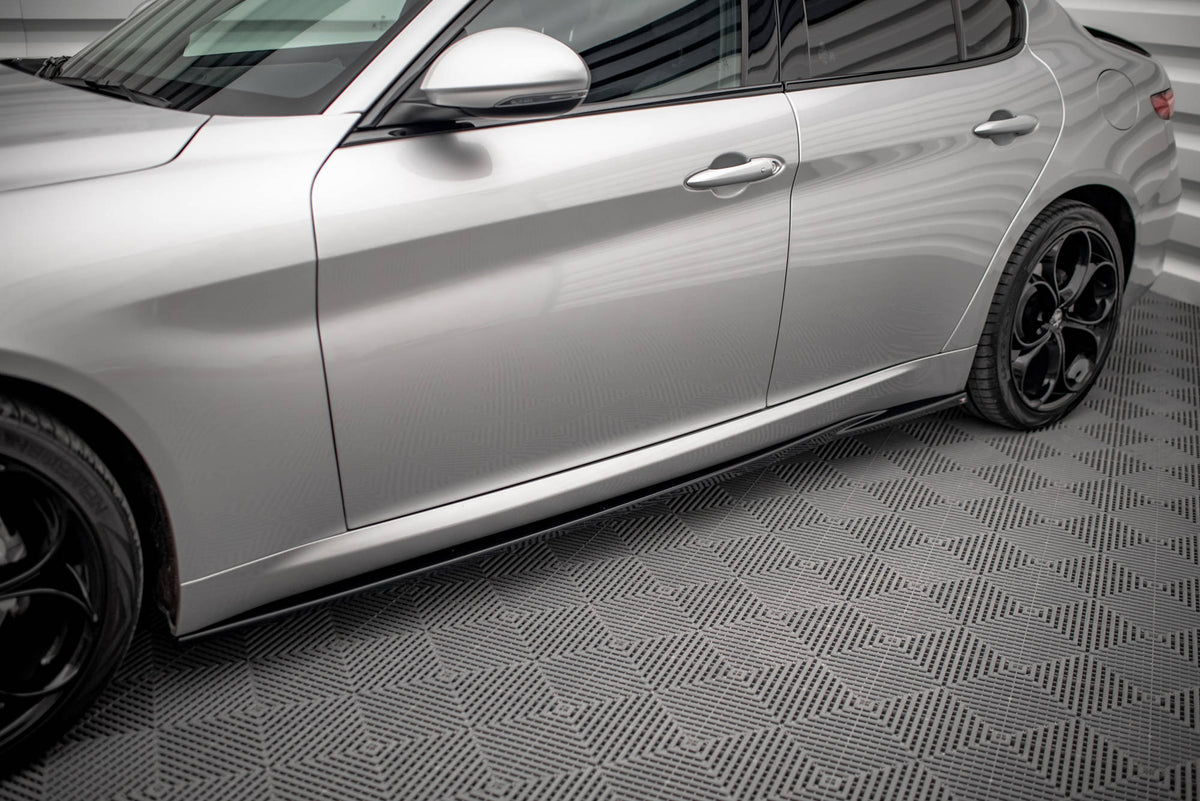 Street+ Seitenschweller Leisten passend für Alfa Romeo Giulia Sport schwarz Hochglanz – Ansicht 1