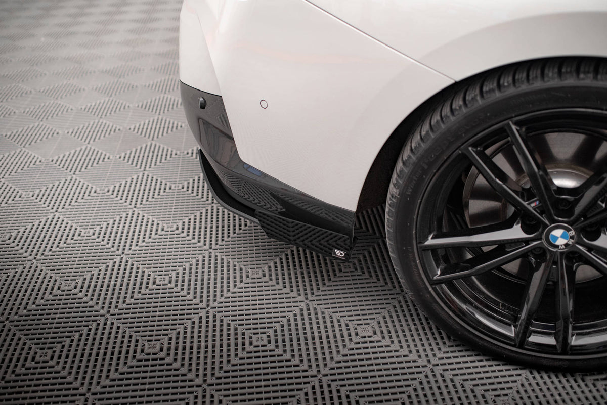 Hintere Seiten Flaps passend für BMW 2 Coupe M-Paket G42 schwarz Hochglanz – Ansicht 1