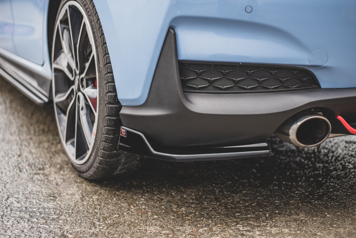 Heck Ansatz Flaps Diffusor V.3 passend für Hyundai I30 N Mk3 Hatchback schwarz Hochglanz – Ansicht 4