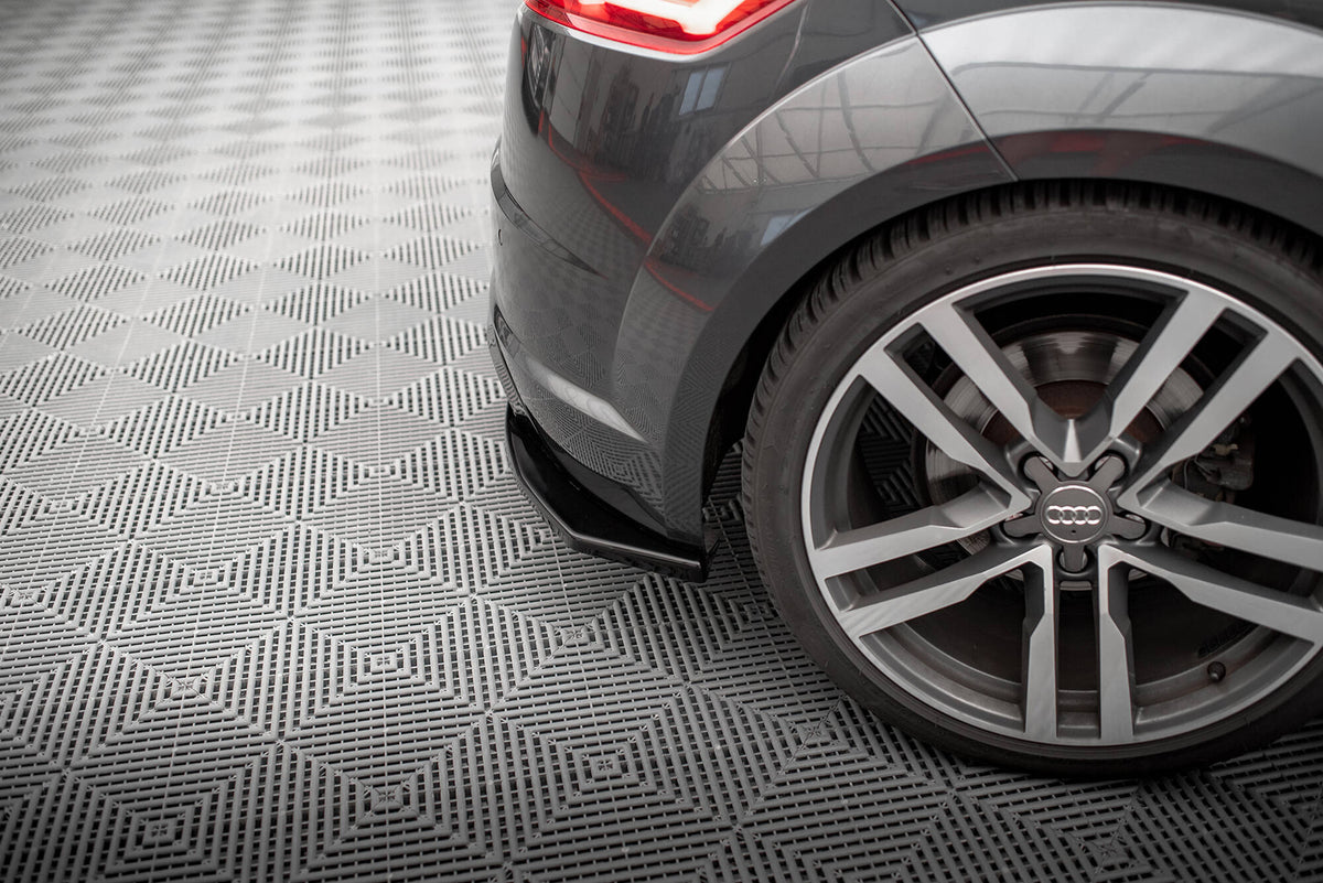 Heck Ansatz Flaps Diffusor V.2 passend für Audi TT S-Line 8S schwarz Hochglanz – Ansicht 1