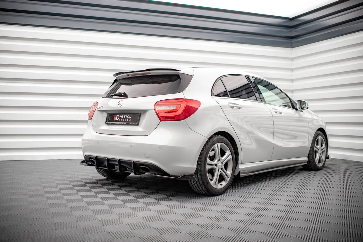 Heckspoiler Lippe Mercedes-Benz A W176 schwarz Hochglanz – Ansicht 3