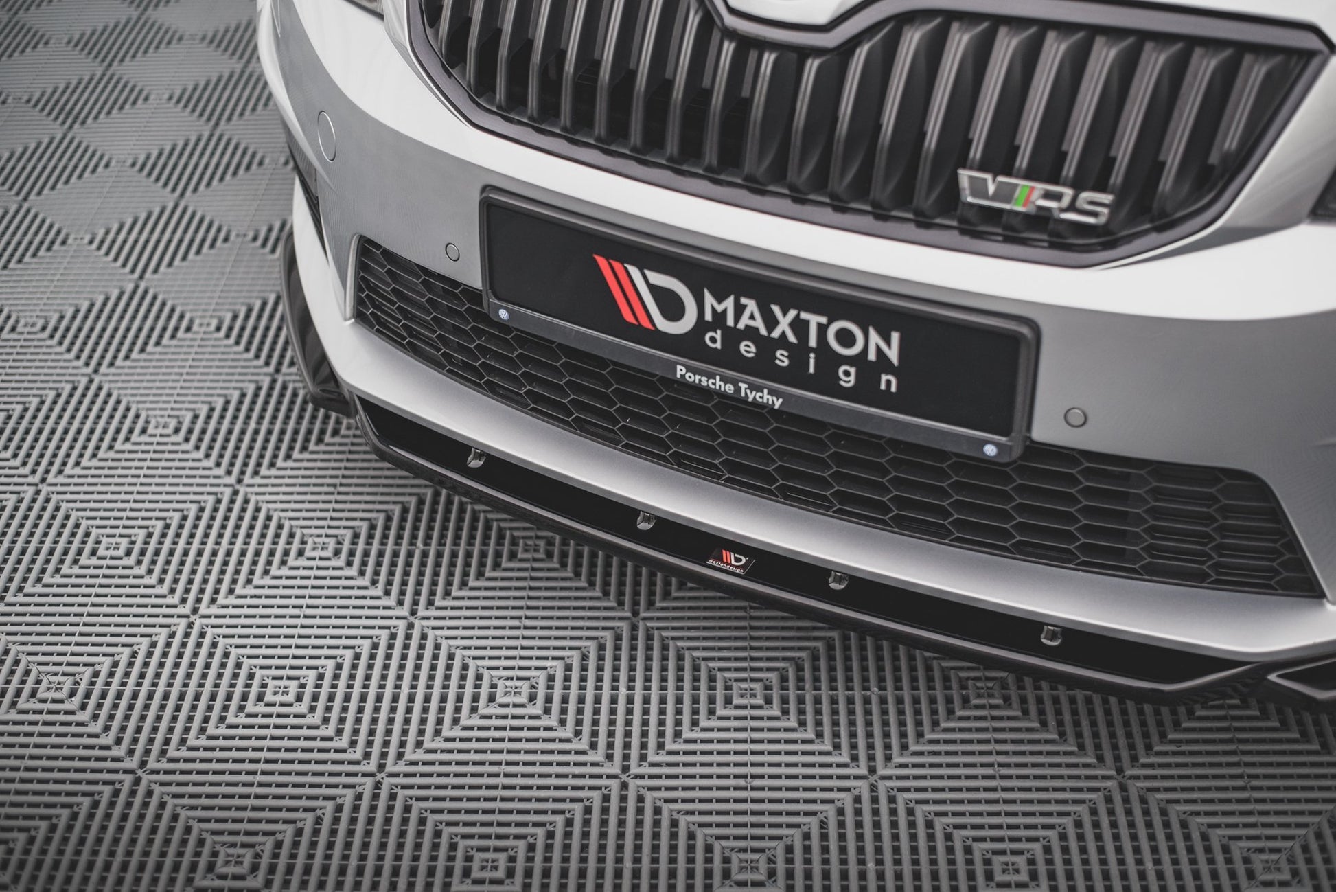 Street+ Spoilerlippe Front Ansatz V.4 passend für Skoda Octavia RS Mk3 schwarz Hochglanz – Ansicht 5