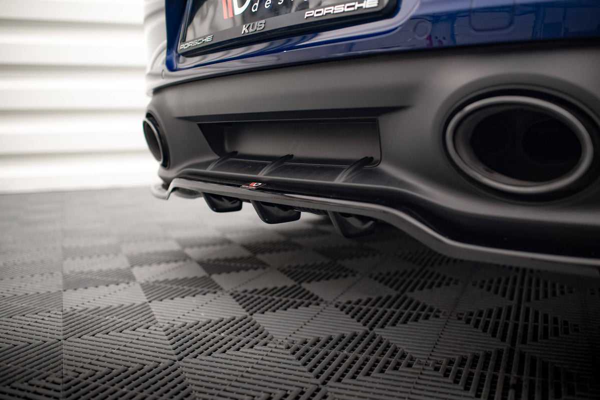 Street+ Mittlerer Diffusor RACE passend für V.1 Porsche 911 Carrera Aero / Carrera GTS 992 schwarz Hochglanz – Ansicht 3