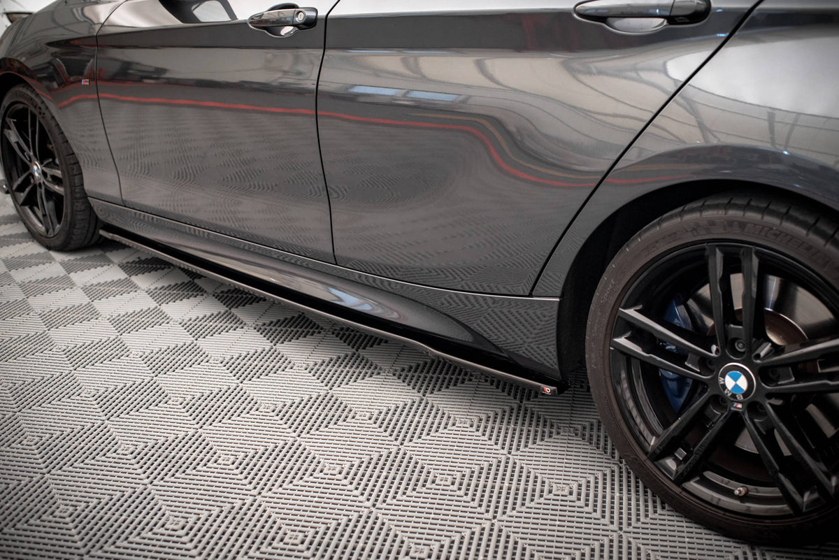 Street+ Seitenschweller Leisten V.2 passend für. BMW 1er M135i / M140i / M-Paket F20 schwarz Hochglanz – Ansicht 3
