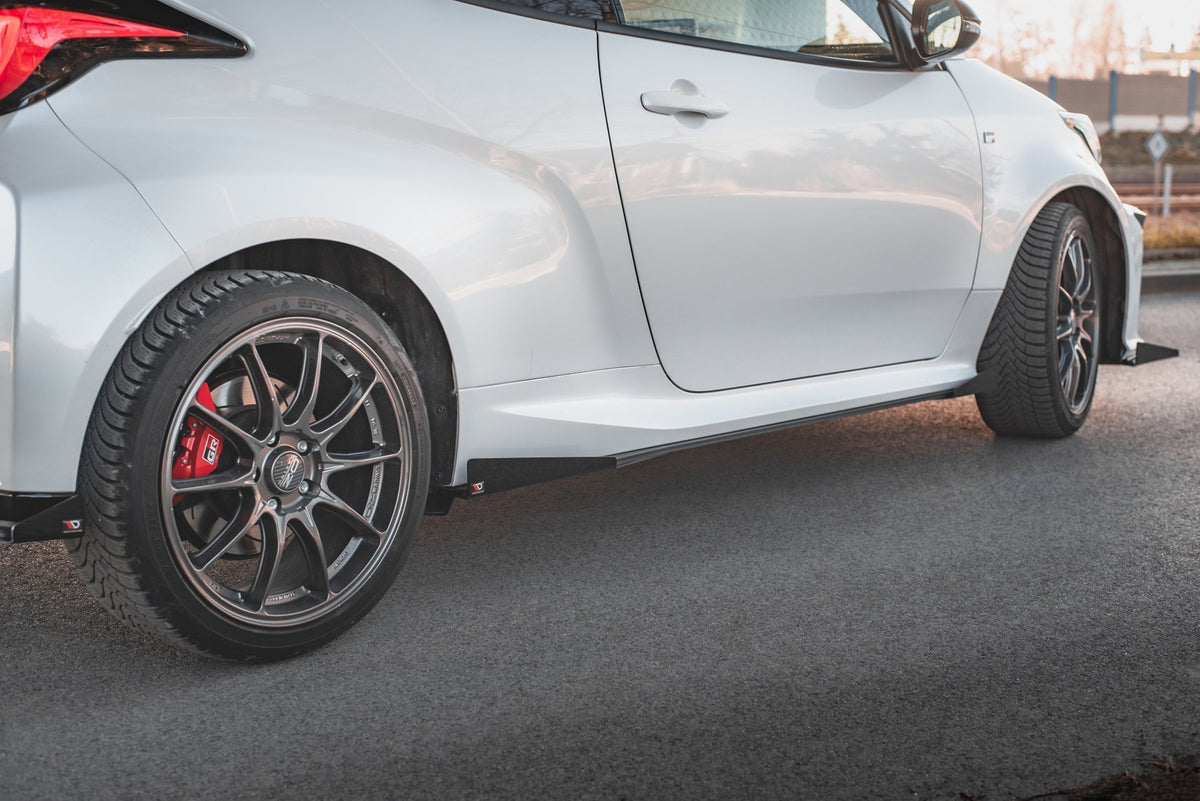 Seitenschweller Flaps passend für Toyota GR Yaris Mk4 schwarz Hochglanz – Ansicht 3